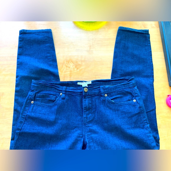 Old Navy Stretch Skinny Jeans - Picture 4 of 6